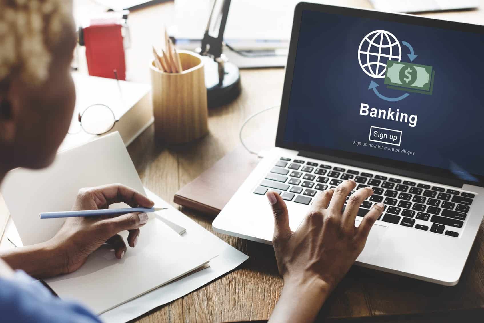4 Reasons to Switch Your Business Bank Account