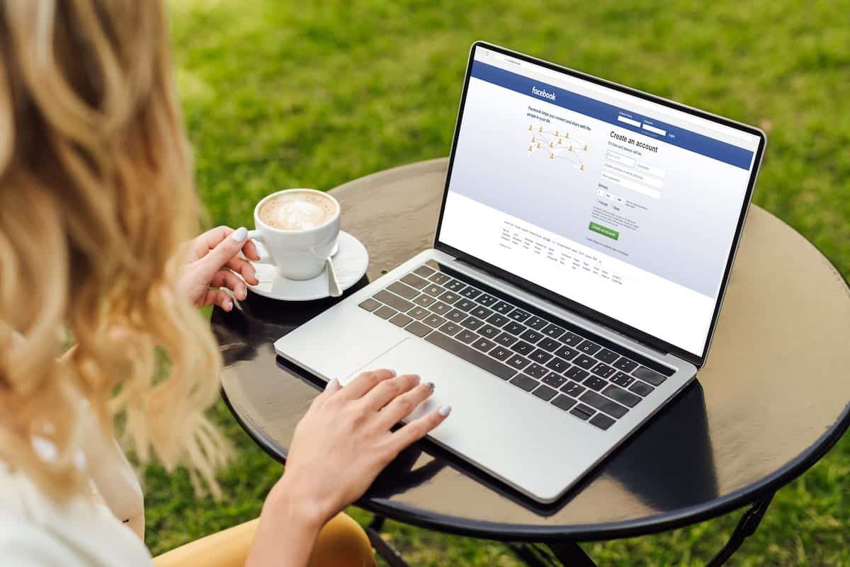 4 Tips to Help You Manage Your SME’s Facebook Page